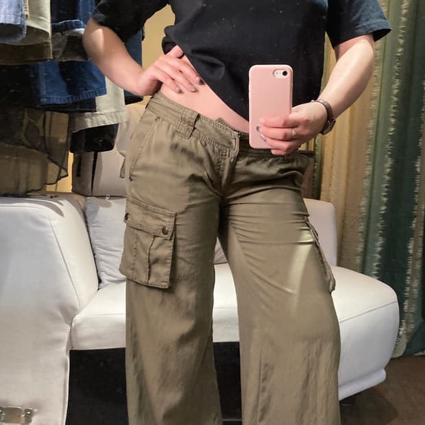 카키 살랑 부츠 로우 카고팬츠
