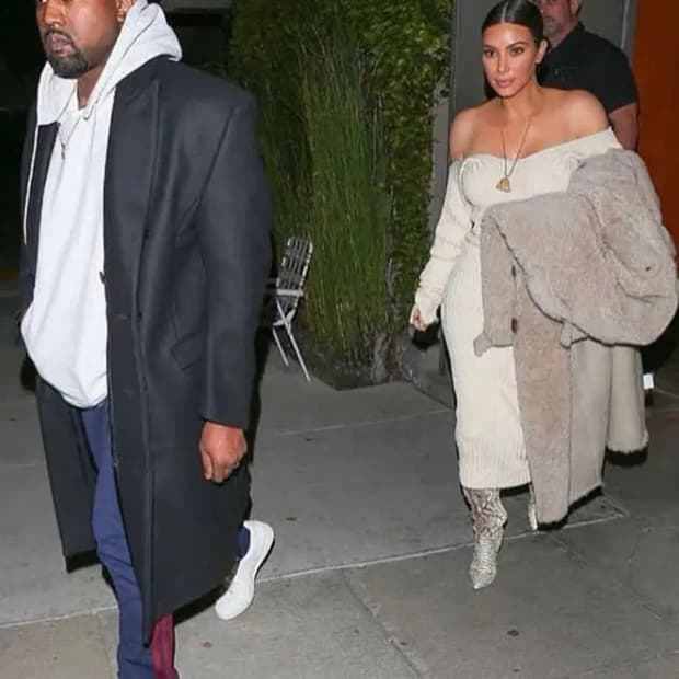 17fw vetements neck logo coat