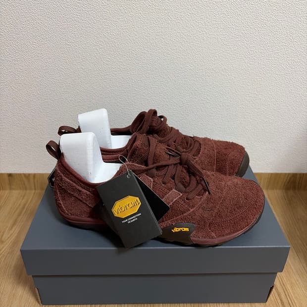 (245) 뉴발란스 미니머스 MT100 리치 오크 리치 어스 브라운