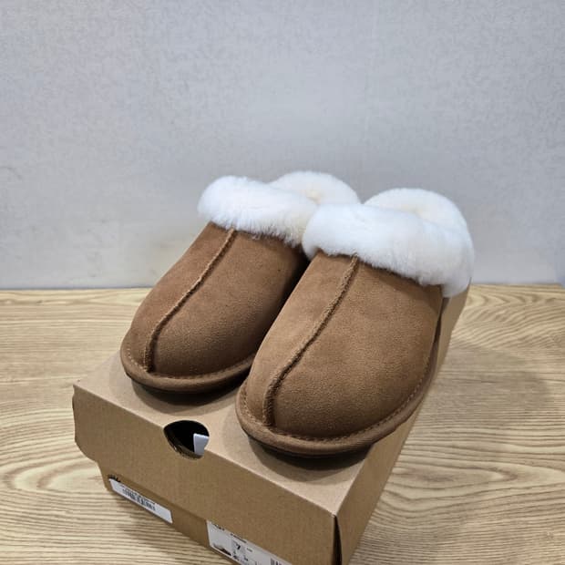 240 어그 UGG 모레네 슬리퍼 체스트넛 새상품