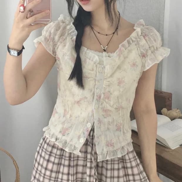에이블리 꽃무늬 블라우스