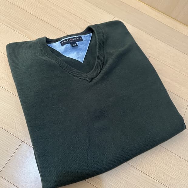 타미힐피거 브이넥 니트 M 딥그린