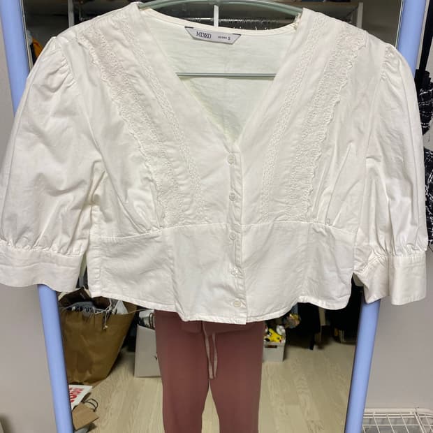미쏘 크롭 블라우스 