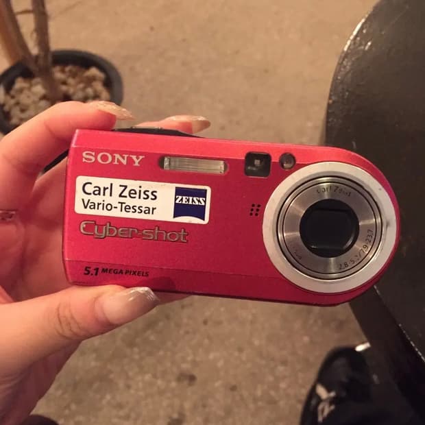 소니 사이버샷 디카 디지털 카메라 DSC-P100 캐논 익서스 익시