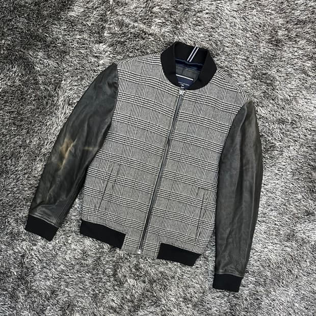 타미힐피거 남성 양가죽 레더암 자켓 (48) 팔쪽 색나감