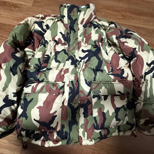 카모 패딩