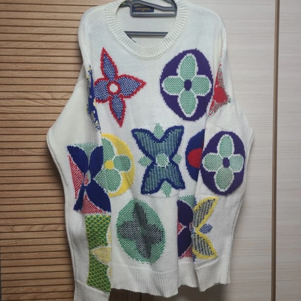 루이비통 지코 니트