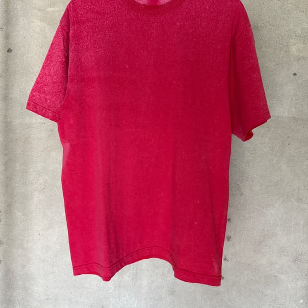 HAND-FADED RED T-SHIRT