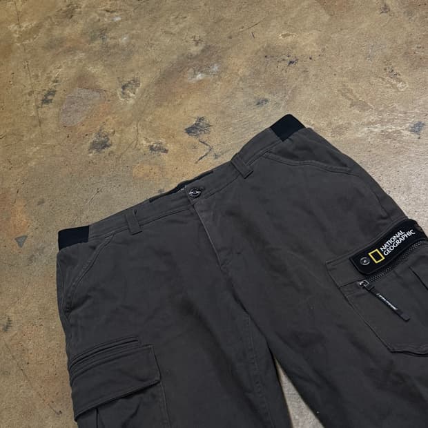 [정품/91] 내셔널지오그래픽 카고 바지 다크그레이 b17