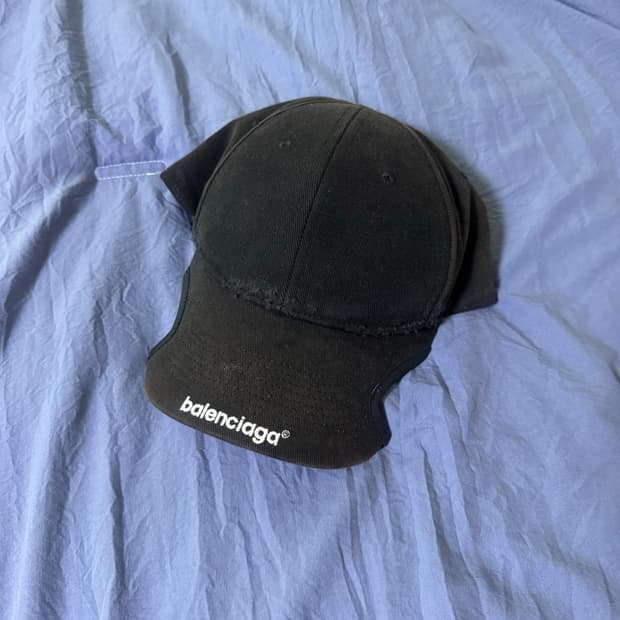 발렌시아가 모자