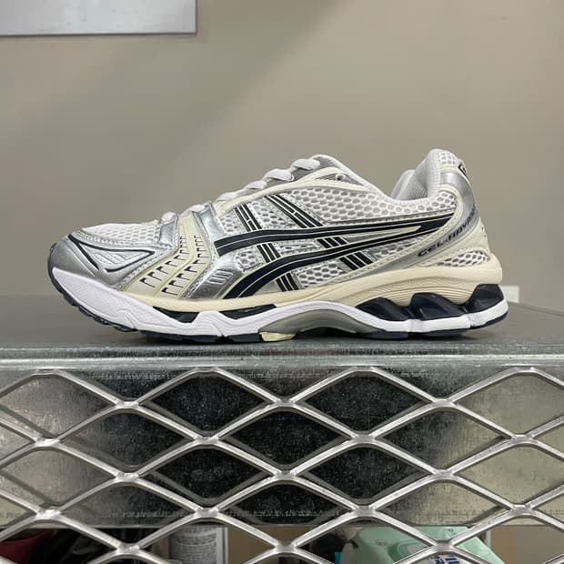 아식스 젤카야노14 화이트 미드나잇 255 (gr-4346)