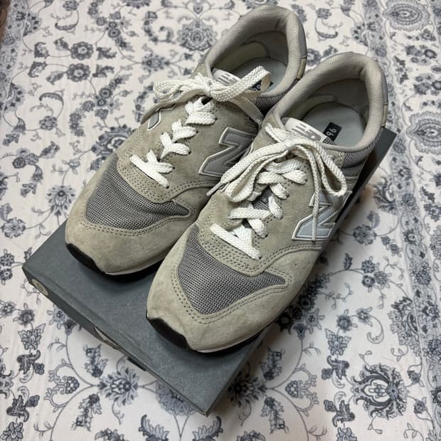 뉴발란스 996 그레이