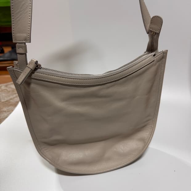 레멜HOBO 반달 숄더백 아이보리