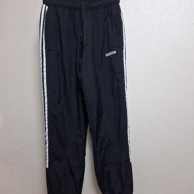 일본판 아디다스 검정 바람막이 트랙팬츠 안감유 여성 28까지 표기L
