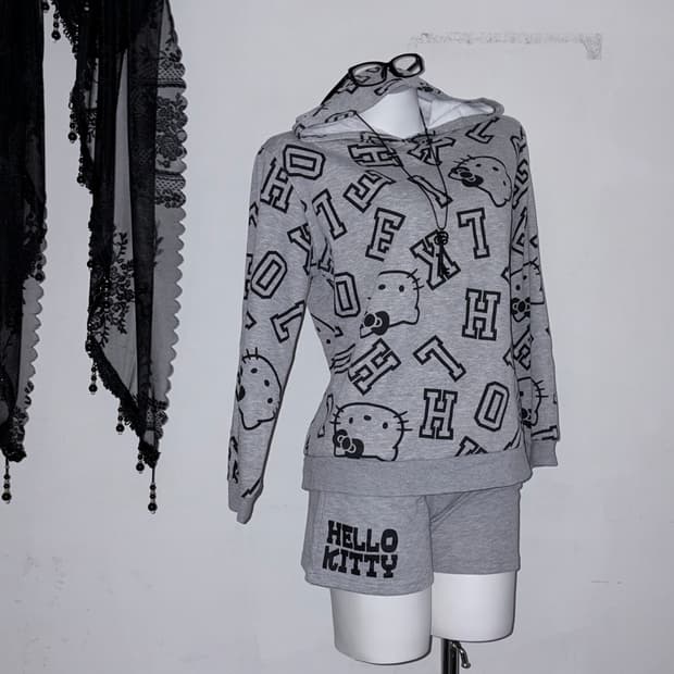 무채색 헬키 상하의 세트🎀 갸루 00s 헬로키티 호피 
