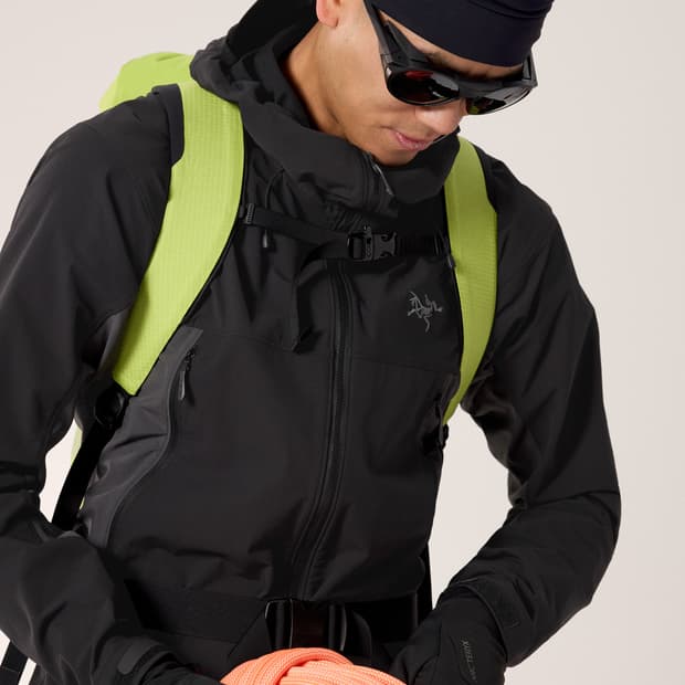 [L] 아크테릭스 바람막이 세라투스 자켓