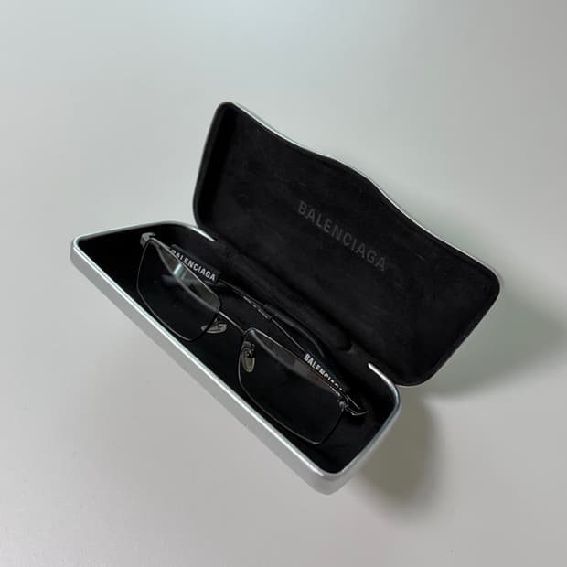 발렌시아가 BB0118O 안경 아시안핏 건메탈(블랙)