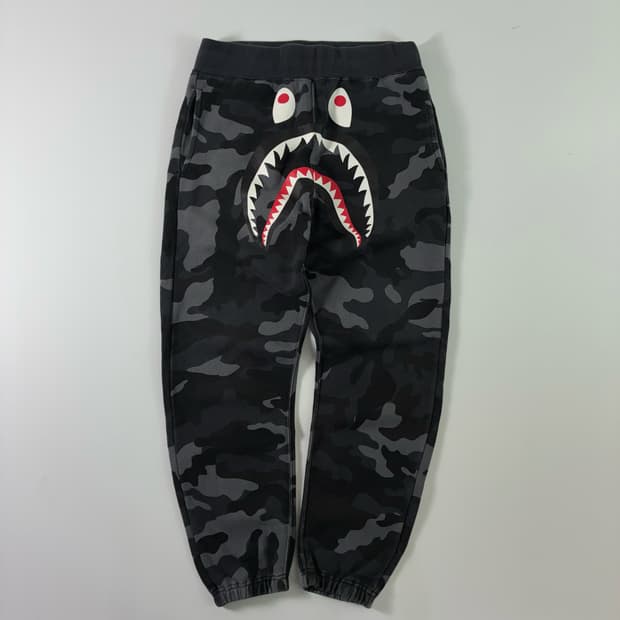 Bape  베이프 시티 카모 샤크 스웨트 팬츠 