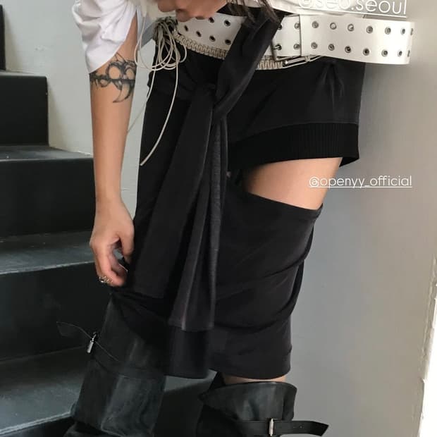 PANEL CUTOUT SKIRT, CHARCOAL