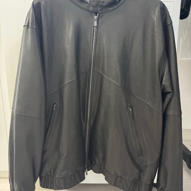 [4]24FW 해칭룸 레더 후드 램스킨 블랙