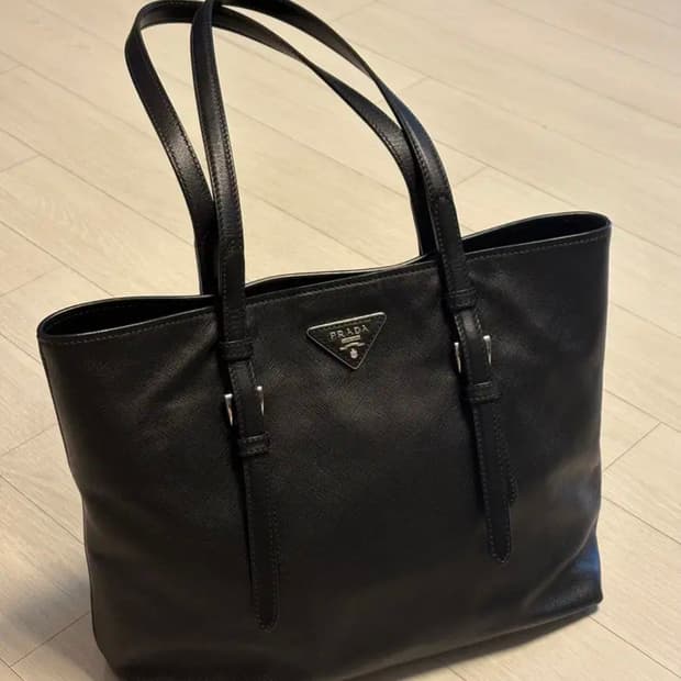 프라다 사피아노 시티 스포츠 레더 토트백