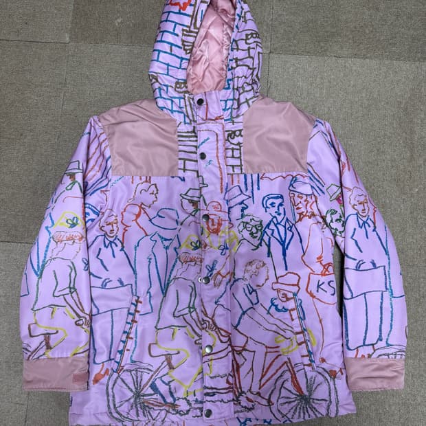 키드슈퍼 경량 후드 패딩 팝니다