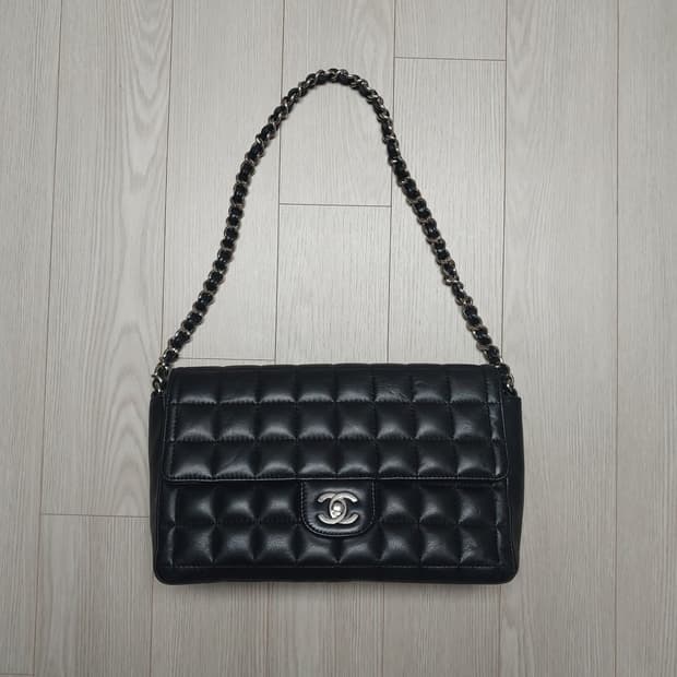 샤넬 초코바 숄더백