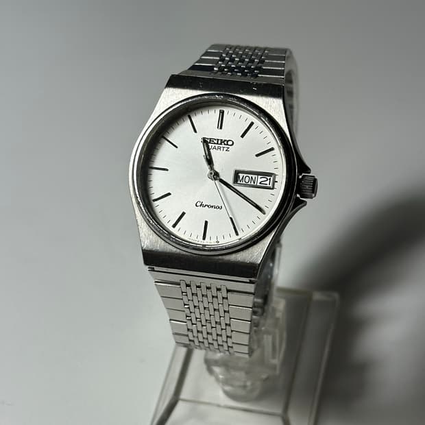 SEIKO quartz chronos