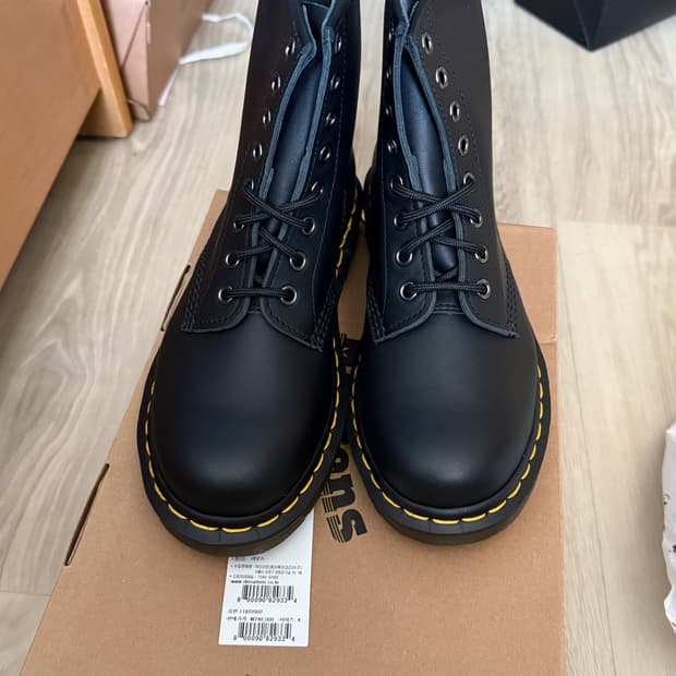 닥터마틴 1460 나파 230-235 새상품