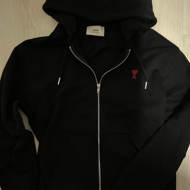 아미 후드집업