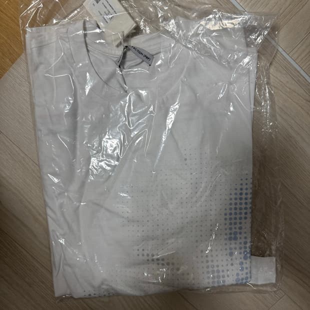 [XL]포스트 아카이브 팩션x 온 러닝 x 디스턴스 서울 롱슬리브 티