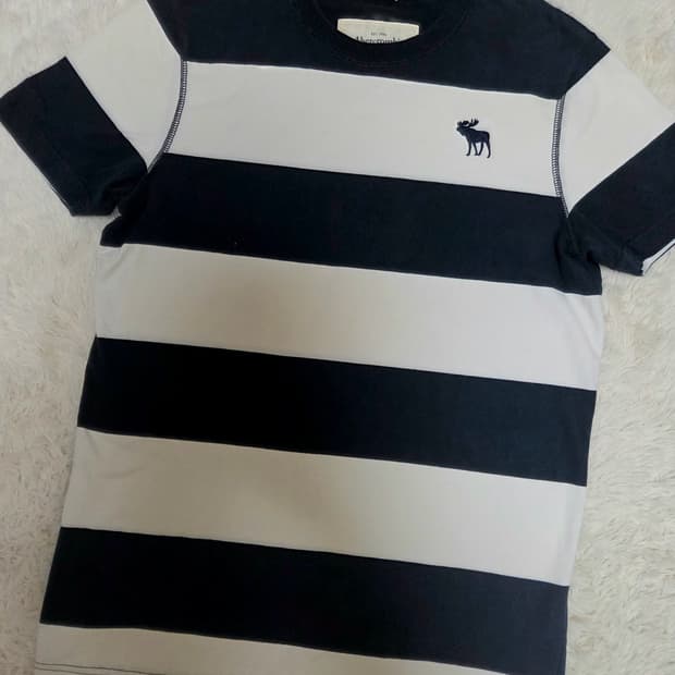 아베크롬비 순록 단가라 반팔 S