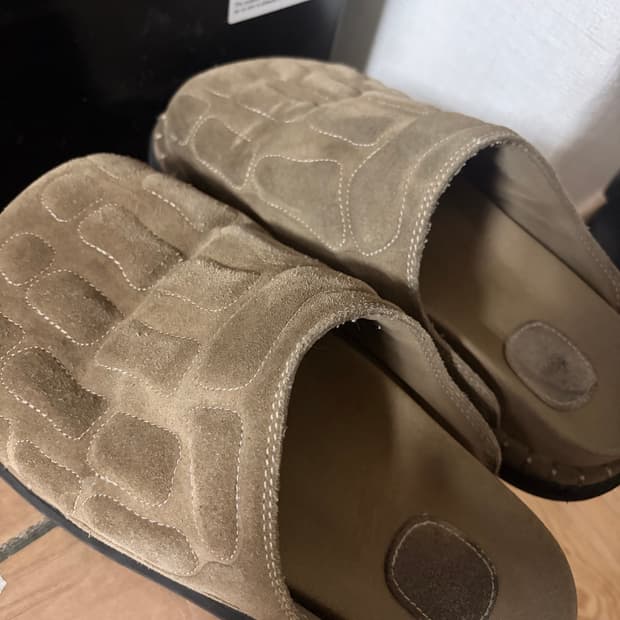 [250]이예x킨치 본 뮬 브라운