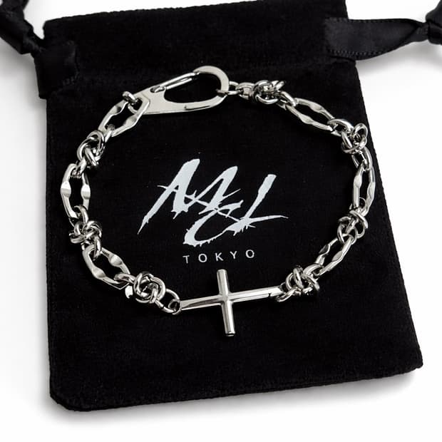 cross bracelet