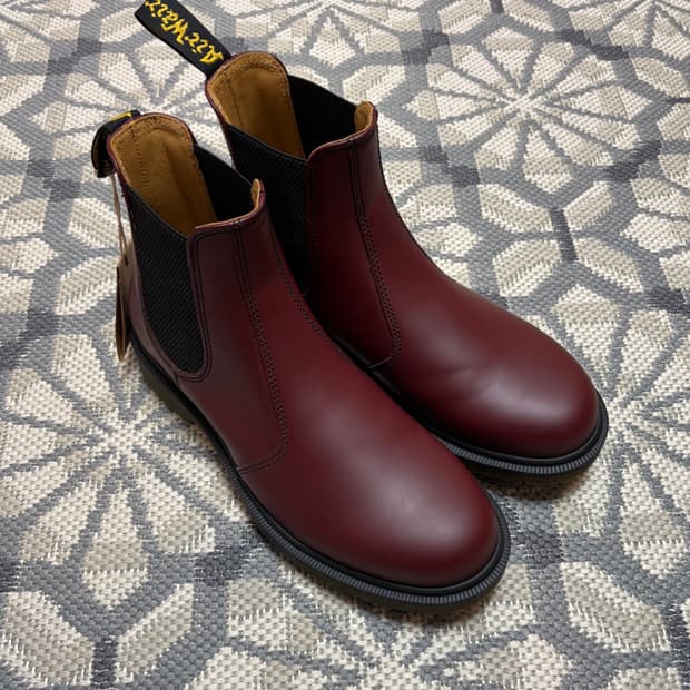 (260) 닥터마틴 2976 체리레드