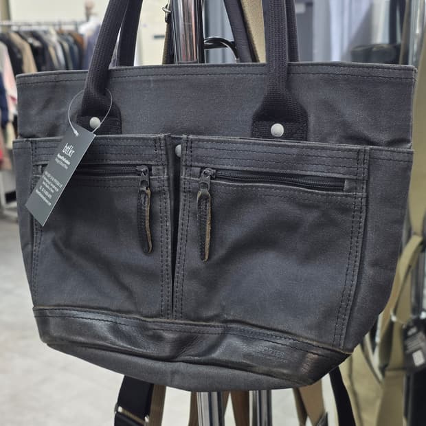 포터 porter 블랙캔버스 손가방