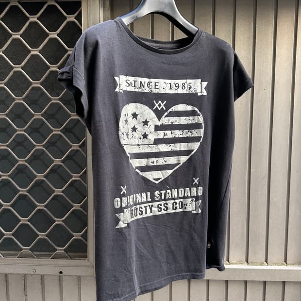 RUSTY vintage black printing tee