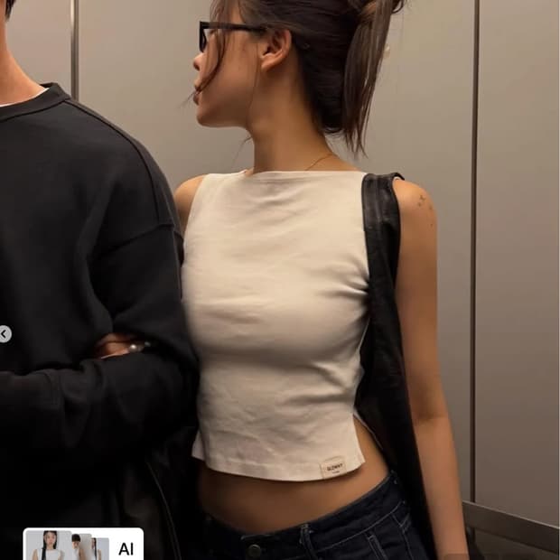 글로니 g slit sleeveless(펜던트 버전) 제니 착용