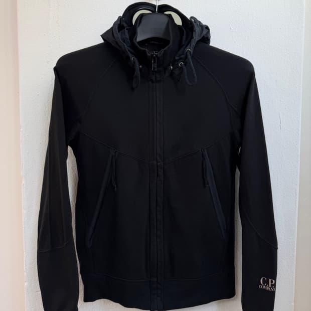 CP 컴퍼니 고글 후드집업 