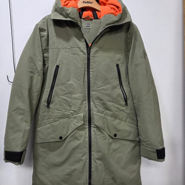 언더아머 카키색 후드 다운 롱패딩 남녀공용 