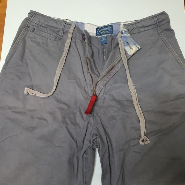 아베크롬비 빈티지 데미지 피그먼트 반바지 