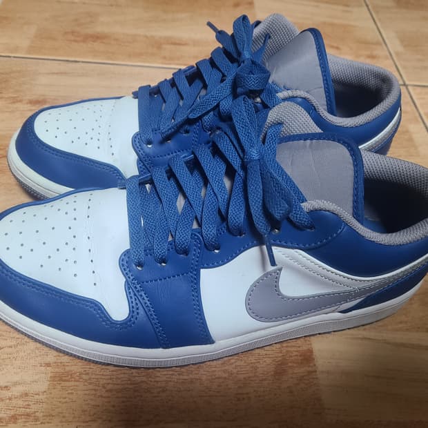나이키 조던1로우 트루블루 270(265추천)