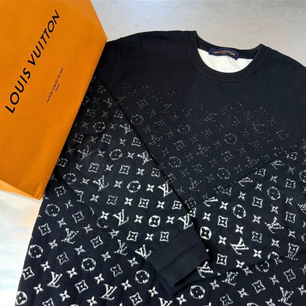 루이비통 그라디언트 니트 L