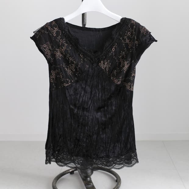 velvet flower blouse