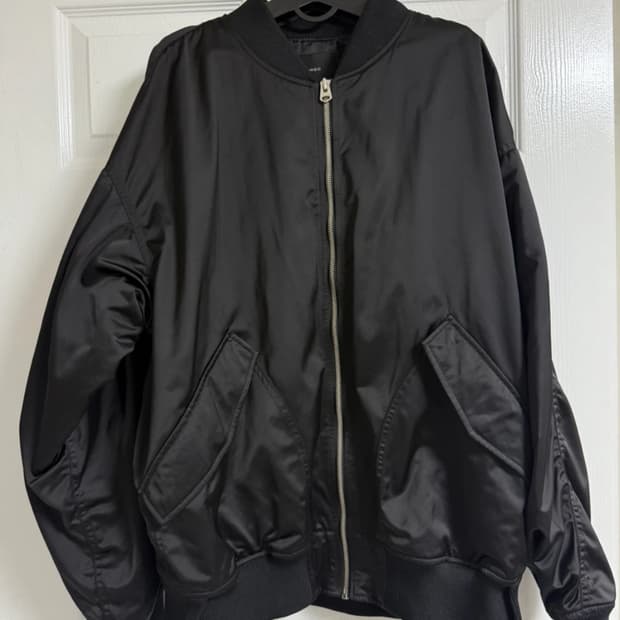 IL CORSO 일꼬로소 오버핏 MA-1  (새상품, 105사이즈)