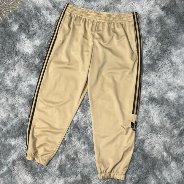 아디다스 오리지널 신형 트레포일 팬츠 베이지 3XL
