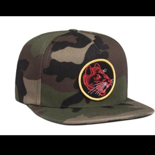 HUF 카모 스냅백