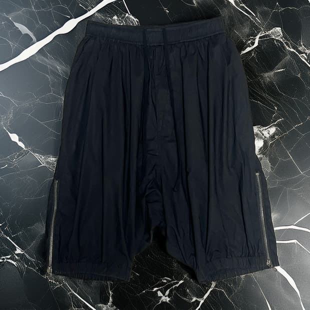JULIUS 19SS Side Gusset Zip Short pants