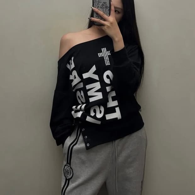 셋업엑스이 볼드 레터링 루즈 탑