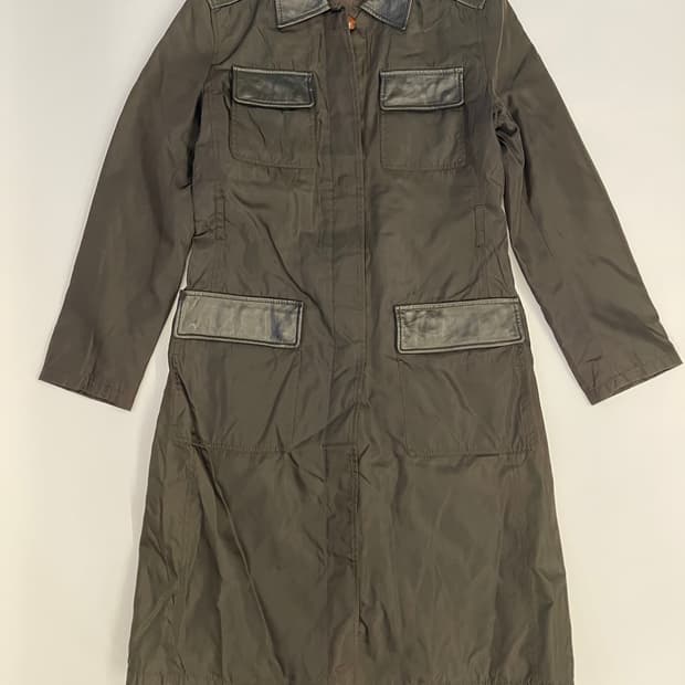 프라다 카키색 나일론 가죽 디테일 코트 M